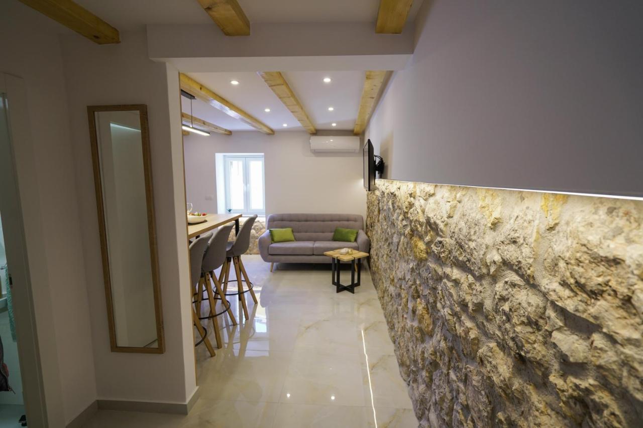 Apartment Ispod Ure سيني المظهر الخارجي الصورة